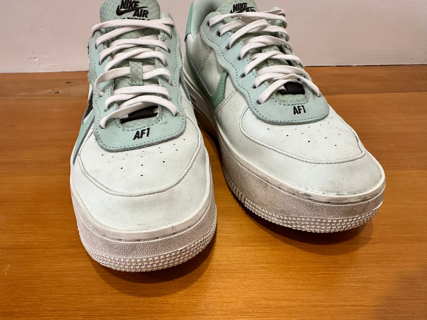 Nike Air Force 1 - Sneakers - EU 43 or 11 - Light mint green, white, black