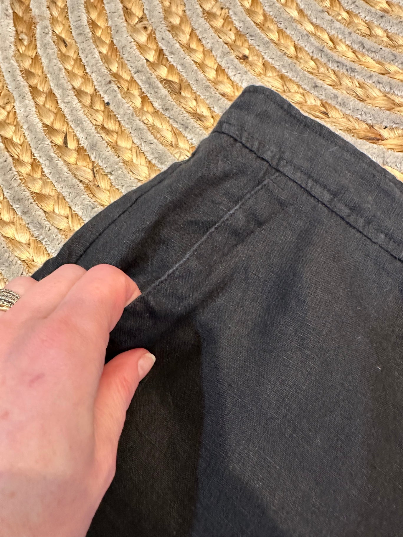 100% Linen - Jacqui-E - Shorts Size 12 Black