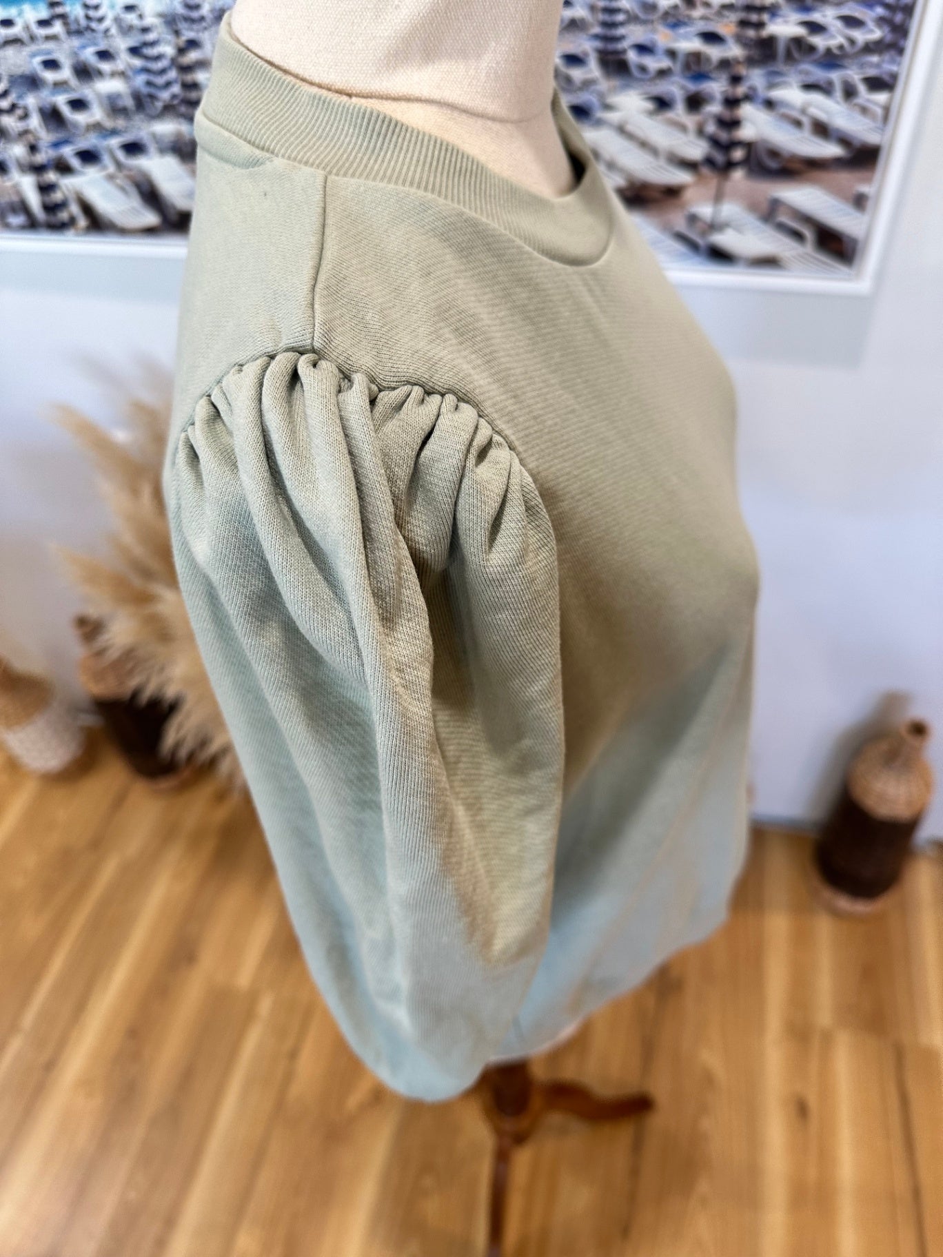 H&M - Short Sleeve Sweatshirt - Medium - Light green