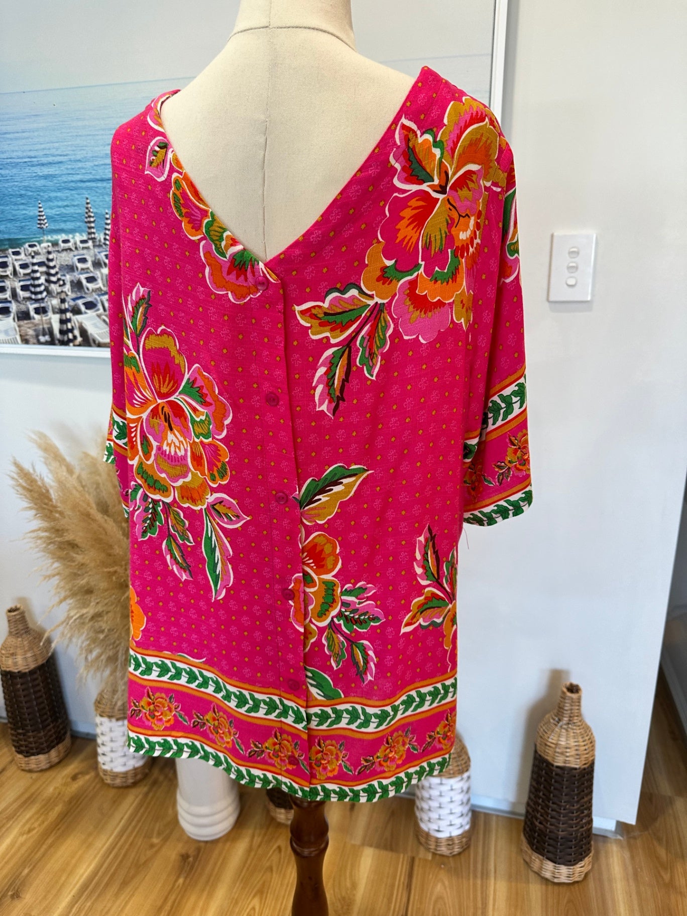 Miladys - Blouse - Size Medium - Hot Pink - 100% Rayon