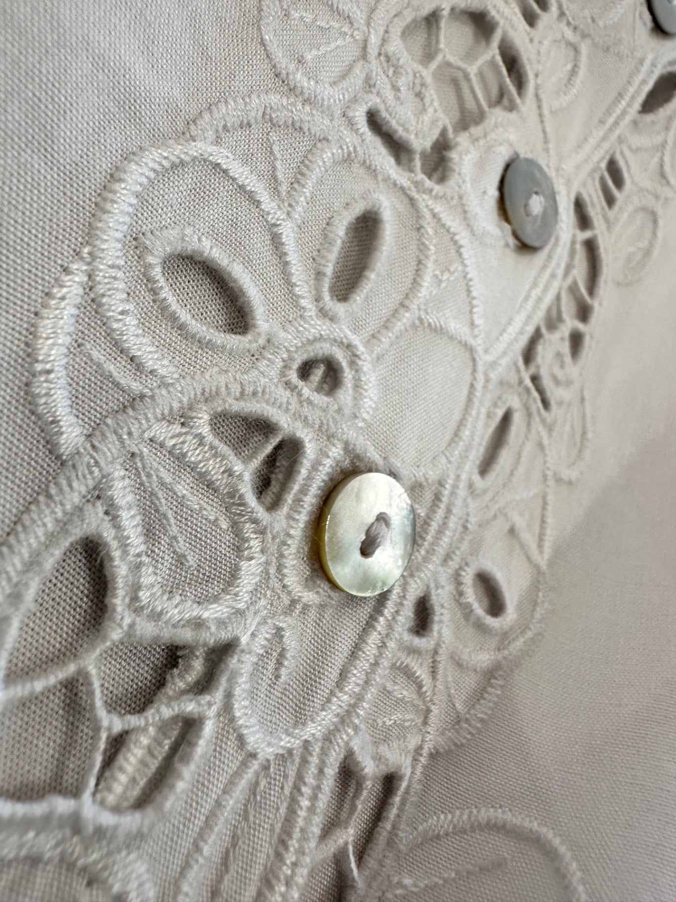 Uluwatu Lace - Blouse - Large - White / Cream