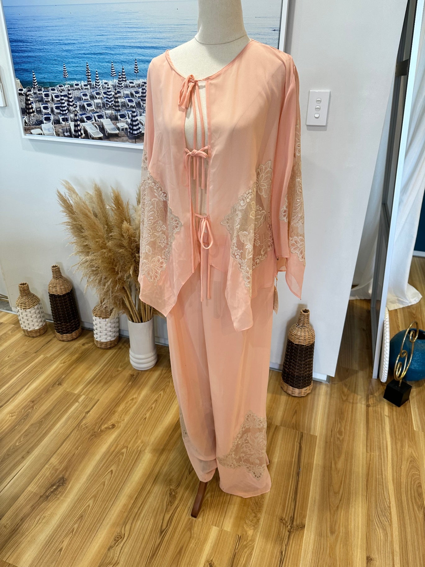 Victoria's Secret - Sleepwear Set - Medium - Peach / Pink