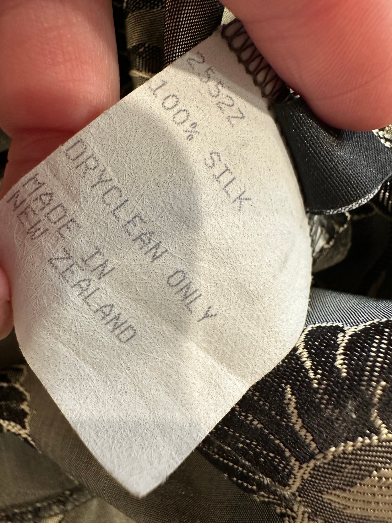 T.O.A.T - 100% Silk - Made in New Zealand - Blazer - Size 14 - Grey / Gold