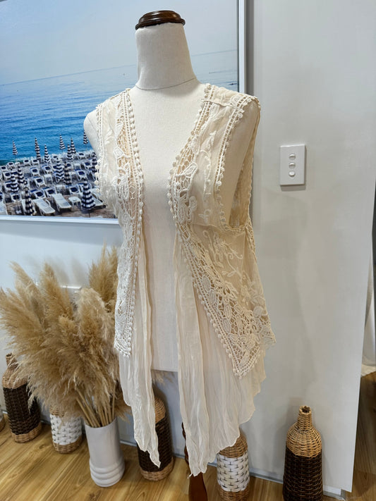 Max - Bohemian Lace Vest - Small - Cream/Beige