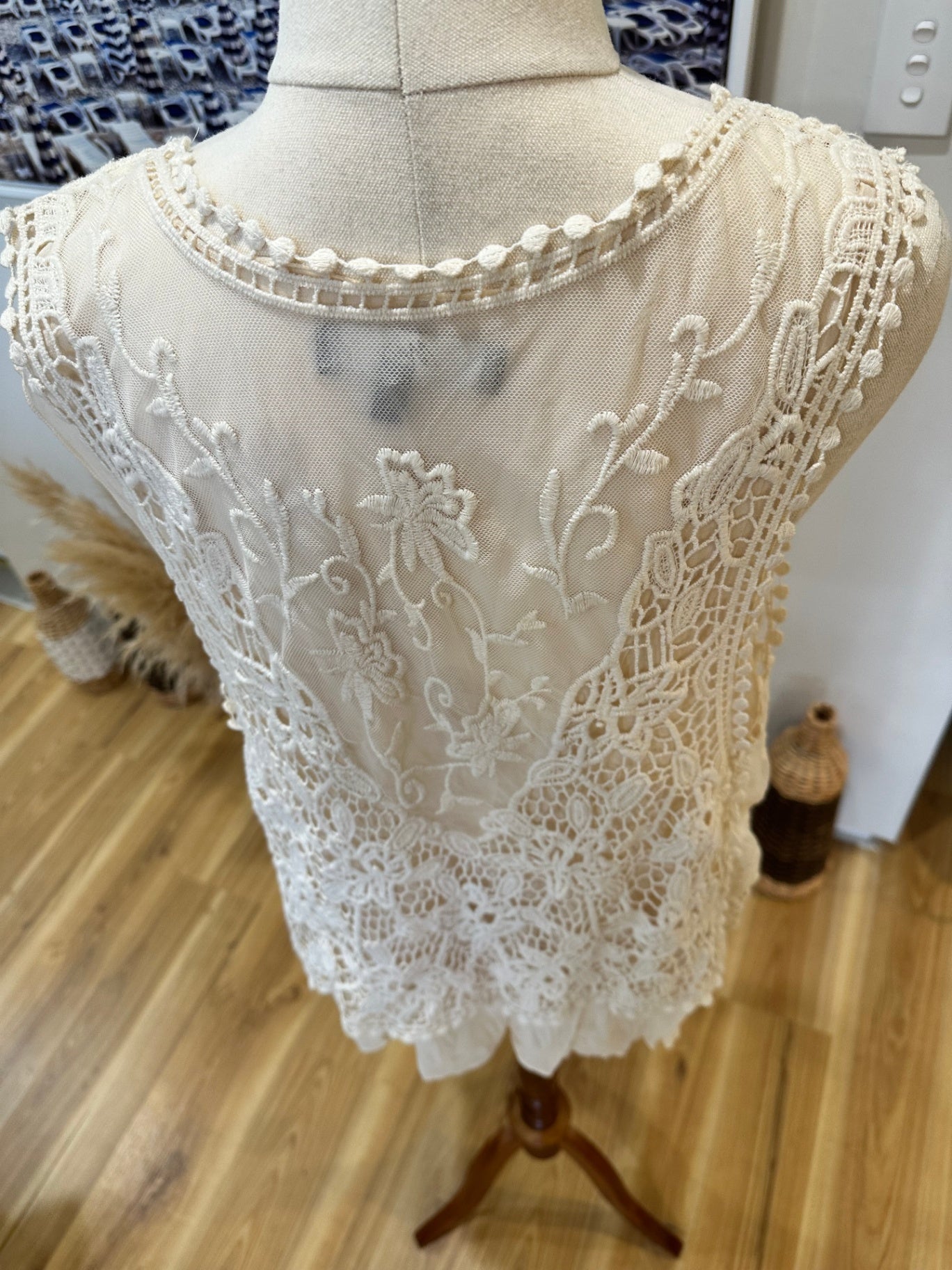 Max - Bohemian Lace Vest - Small - Cream/Beige