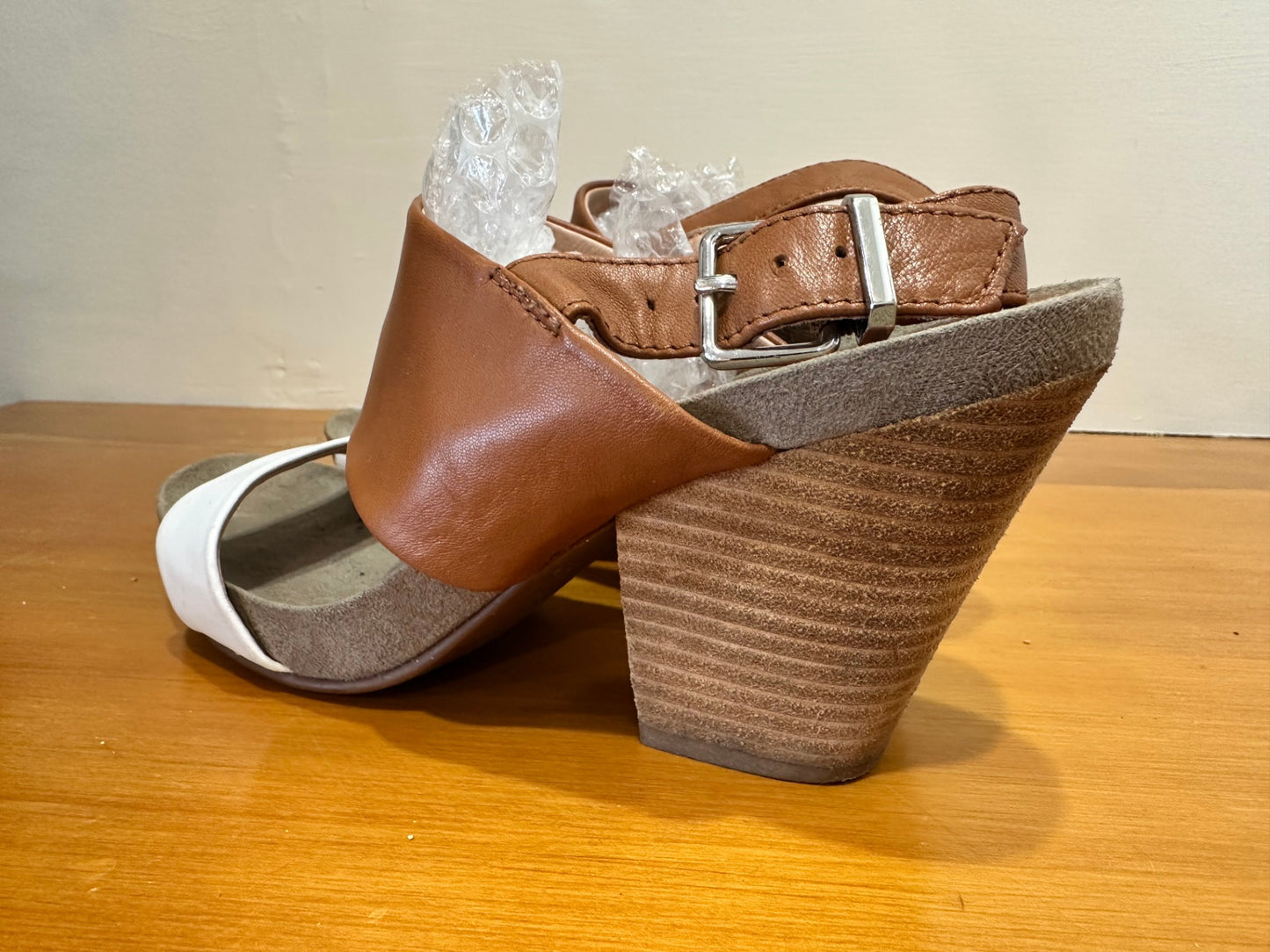 Wittner Sandals 39 Beige and Brown