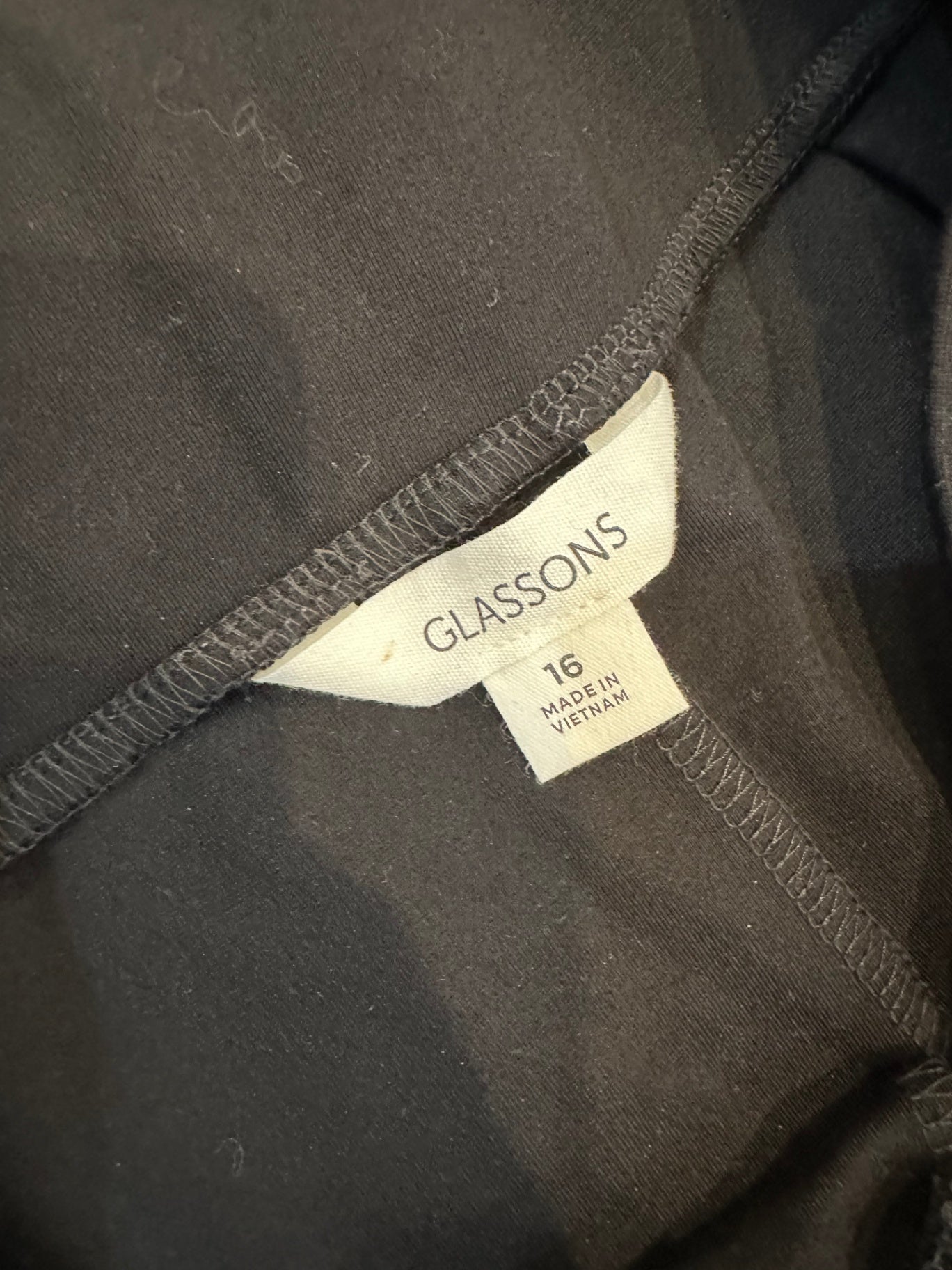 Glassons - Stretchy Black Pants w Bootleg - Size 16