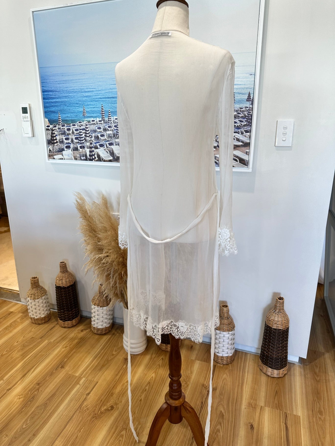 Anna Campbell = 100% Silk Cardigan - Small / Medium - Cream/Off-white