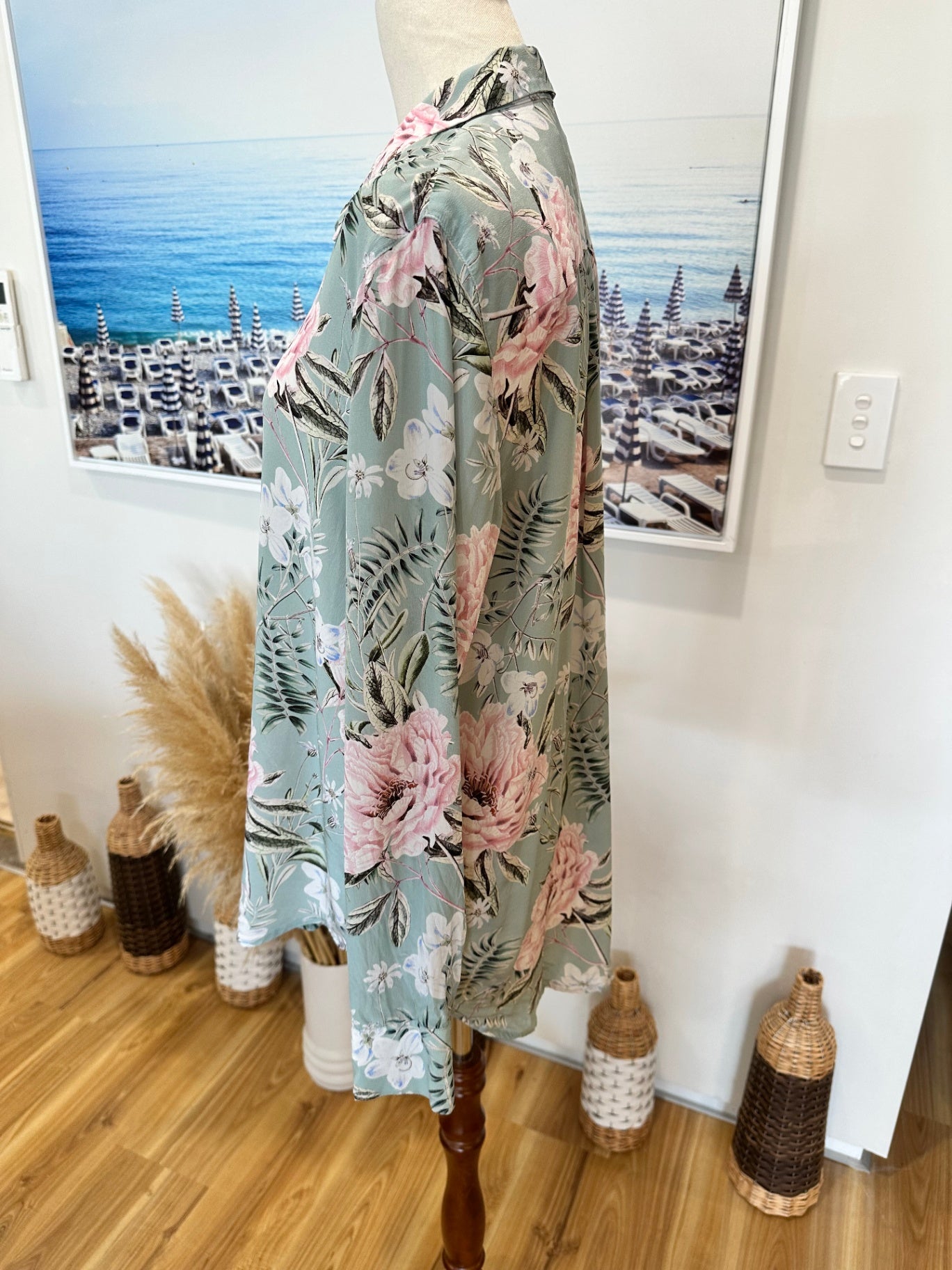 Trenery - 100% Pure Silk Blouse - Size 10 - Green with Pink and White Floral Pattern