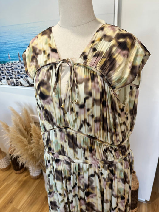 State of Play - Dress - Size 16 - NEW