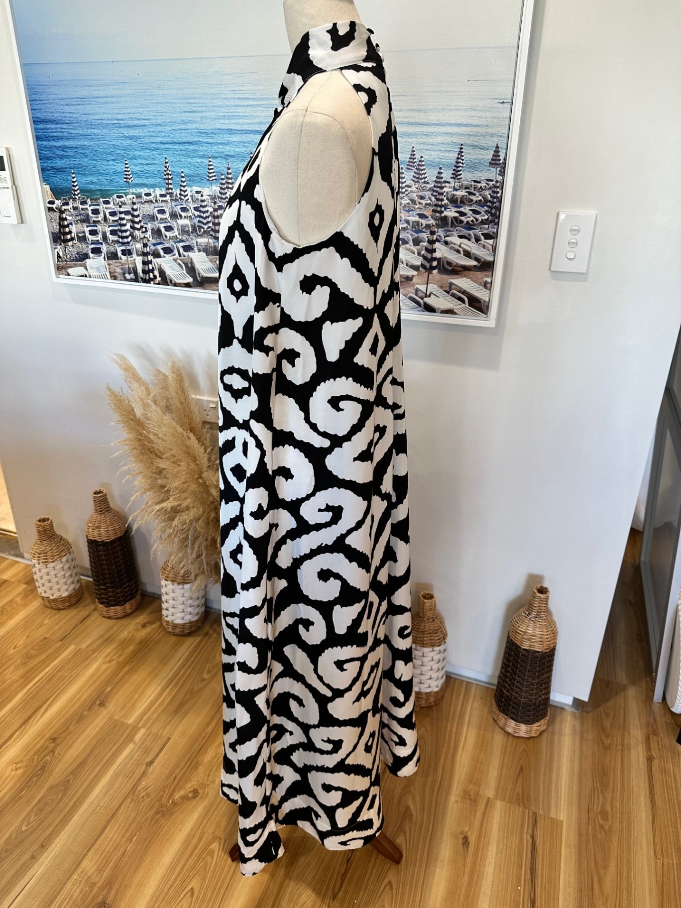 Decjuba - Dress - Size 6 - Black and White