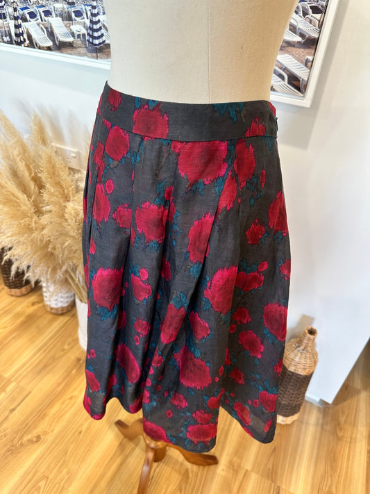 David Lawrence - Skirt - Size 12 - Navy with red floral pattern