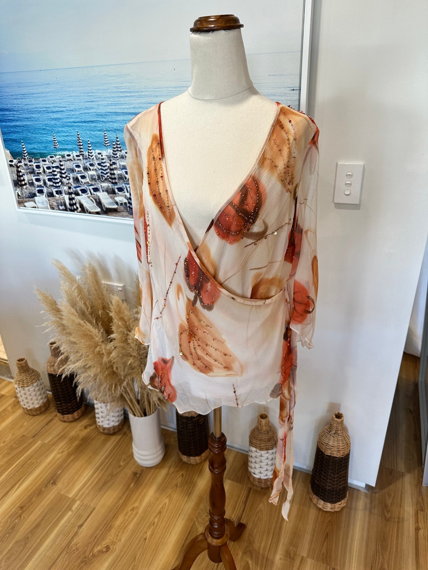 Wallis Blouse - Size 18 - 100% Silk - Beige with orange and brown floral patterns