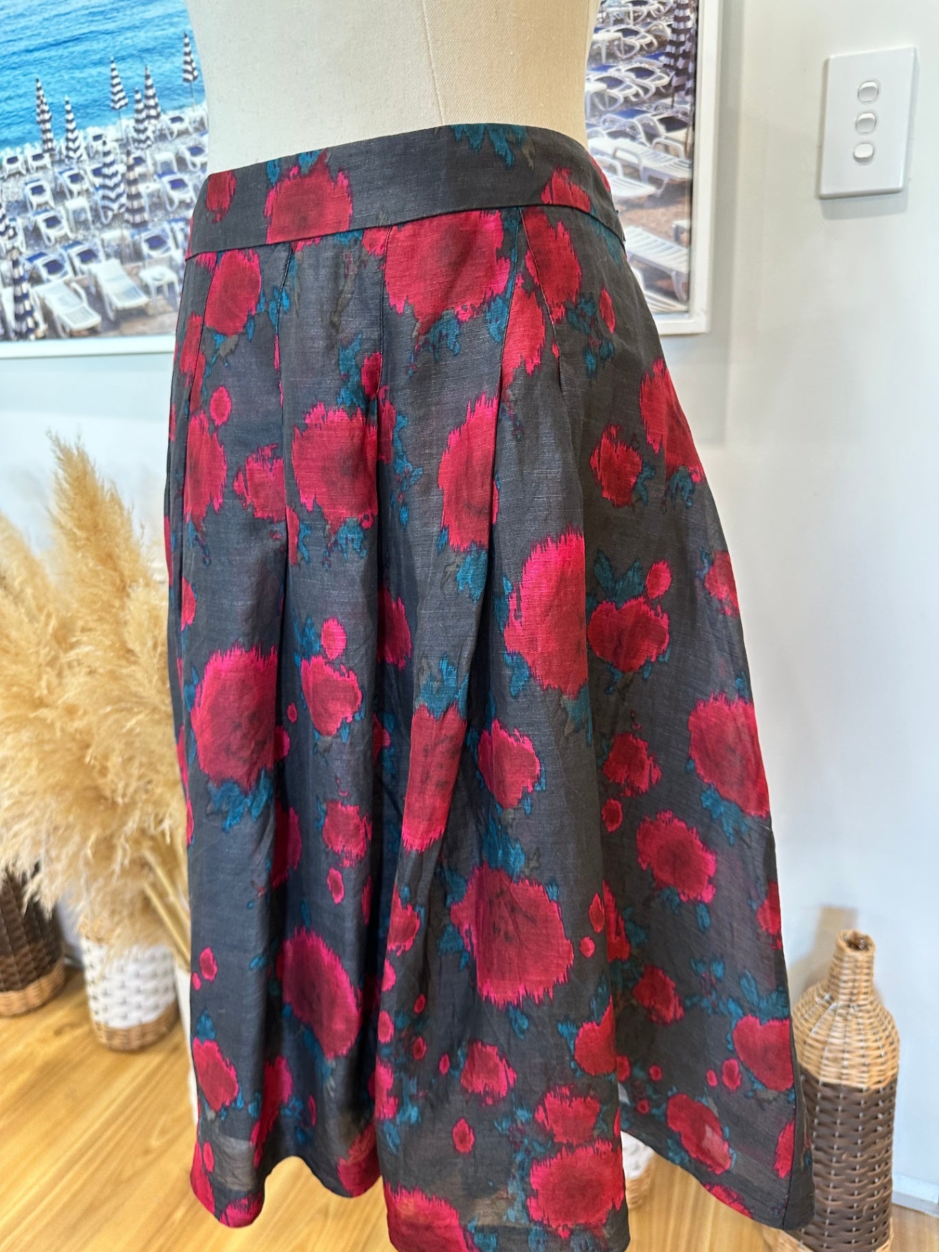 David Lawrence - Skirt - Size 12 - Navy with red floral pattern