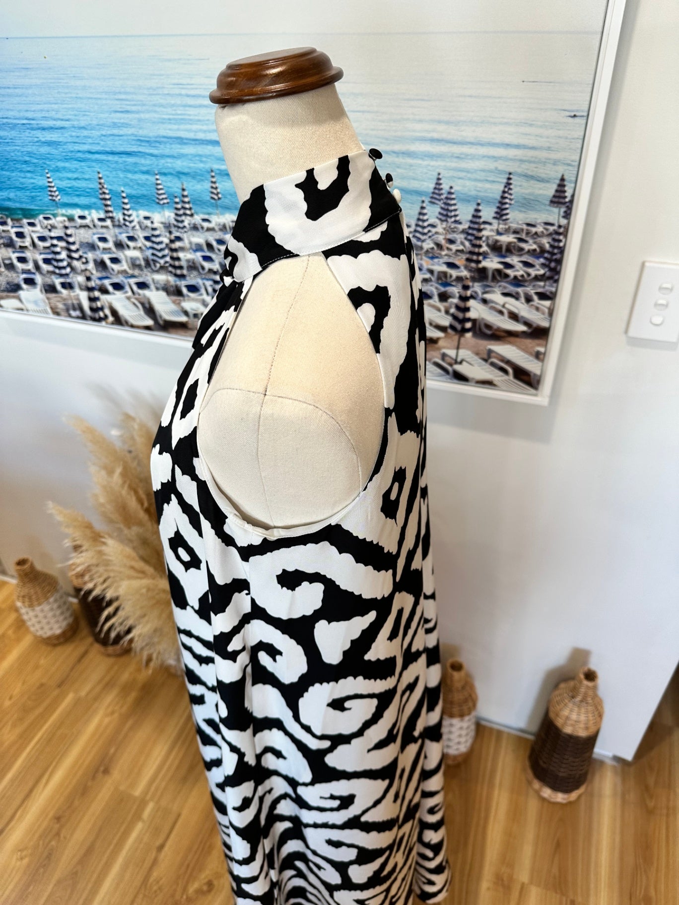 Decjuba - Dress - Size 6 - Black and White