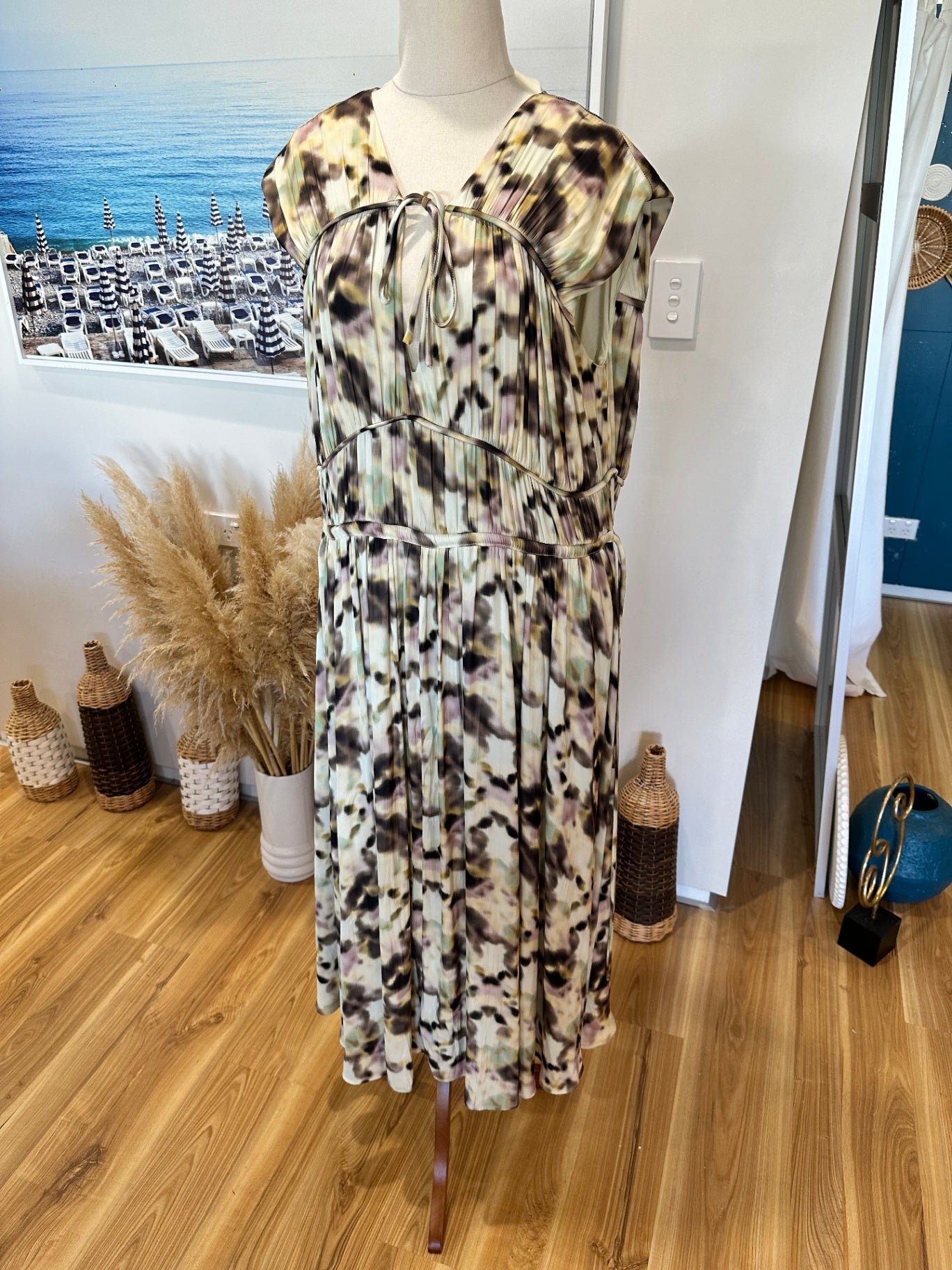 State of Play - Dress - Size 16 - NEW