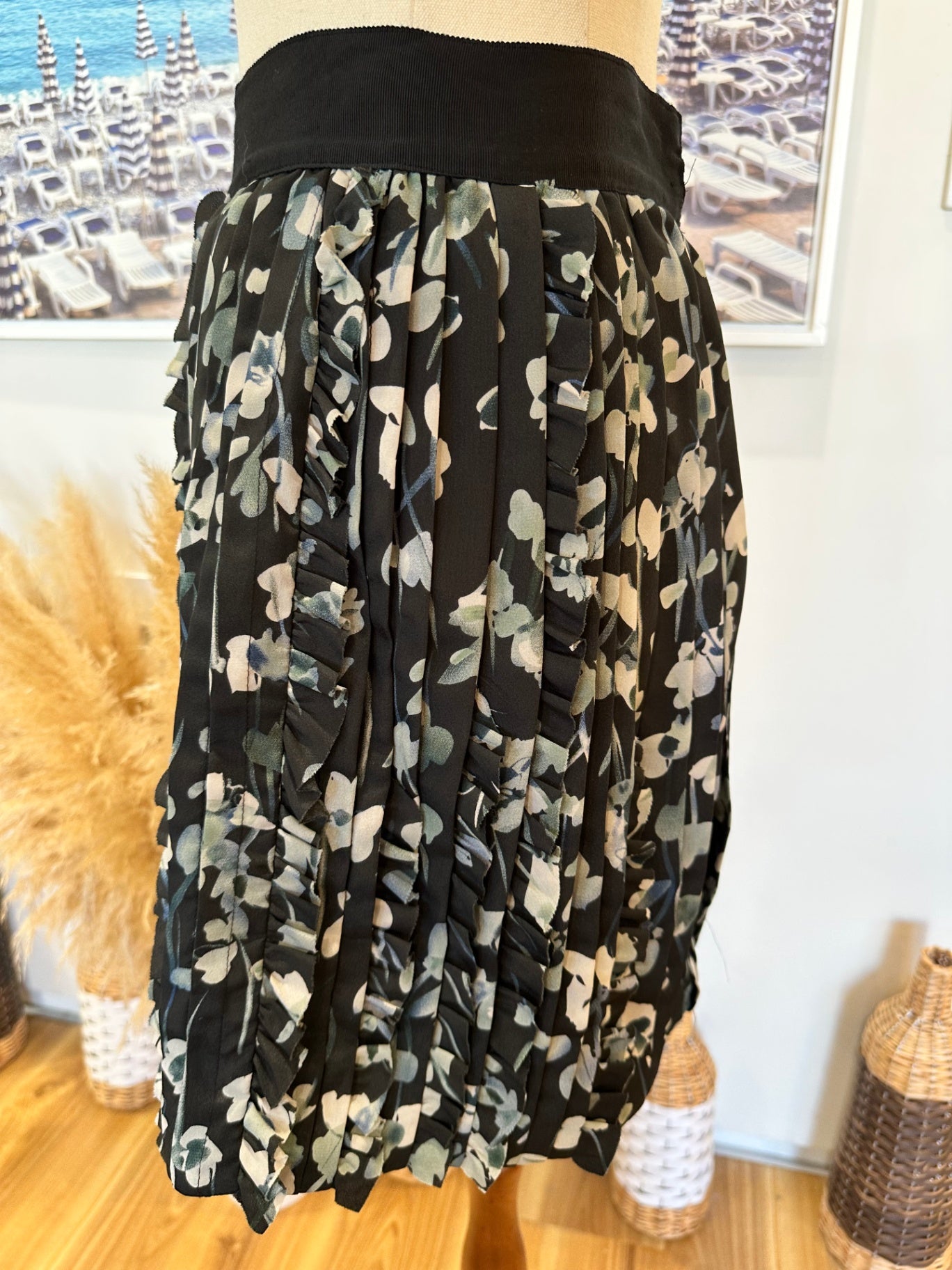 Portmans - Mini Skirt - Size 8 - Black w Pattern