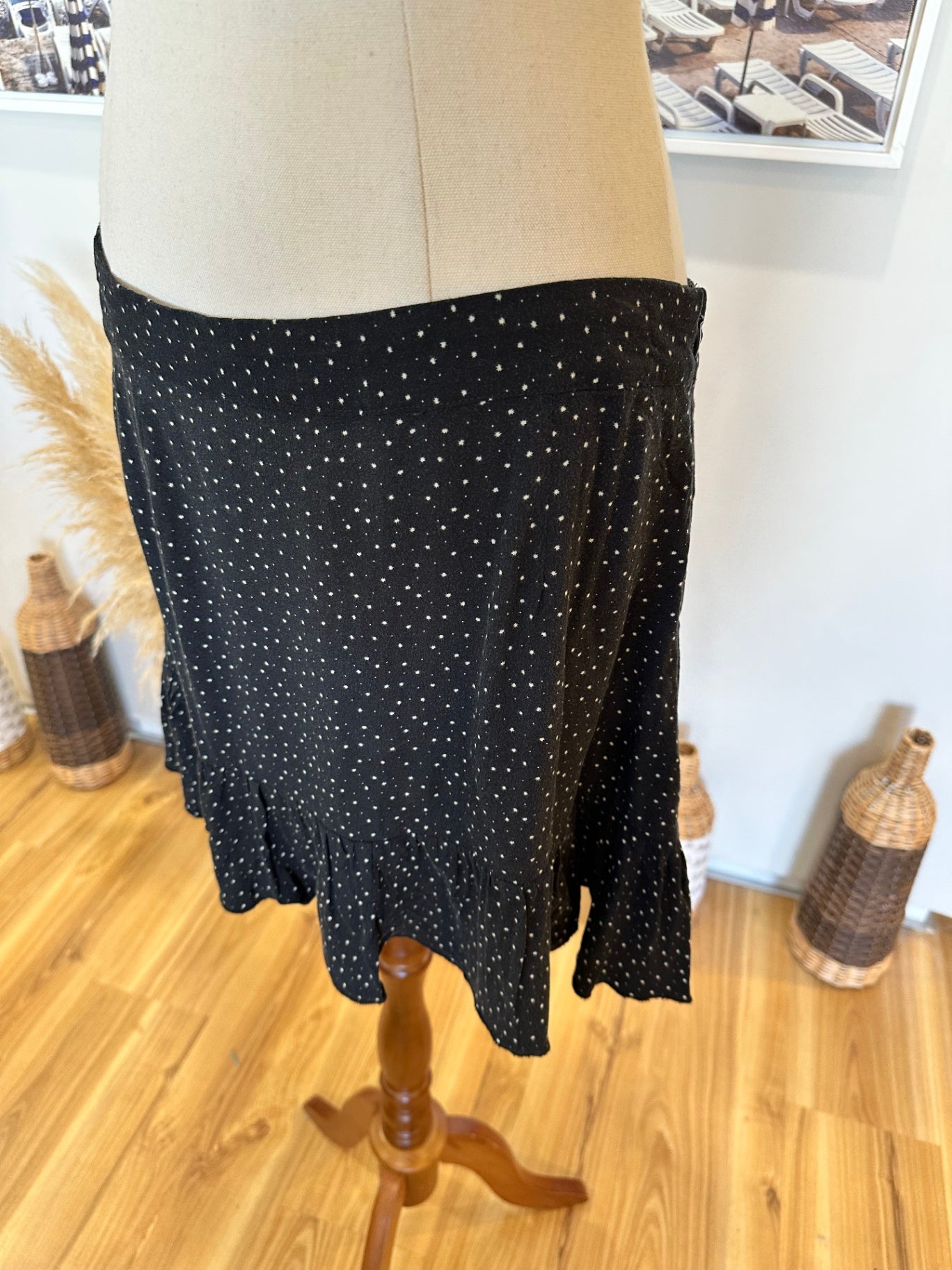 Glassons - Mini Skirt - Size 12 - Black