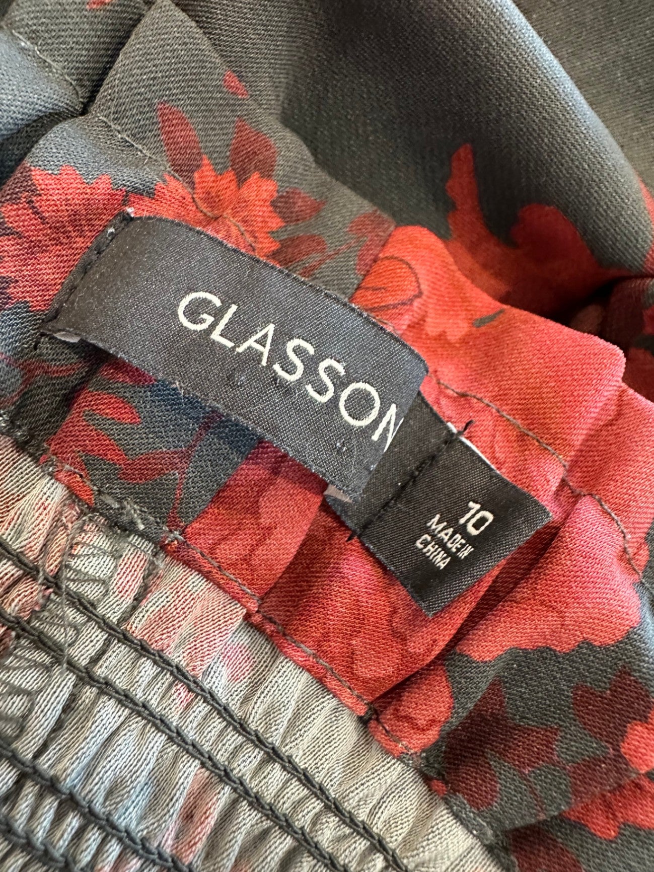 Glassons - Wide Leg 3/4 Pants - Medium - Grey w Red Florals