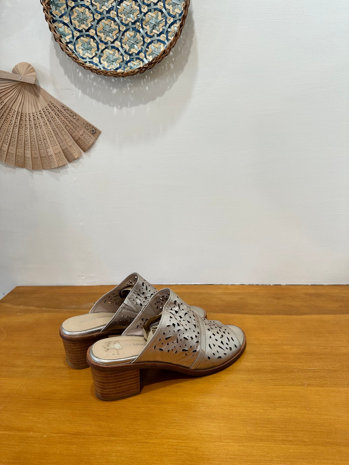 Isabella Anselmi Slides - Size EU 39 - Gold