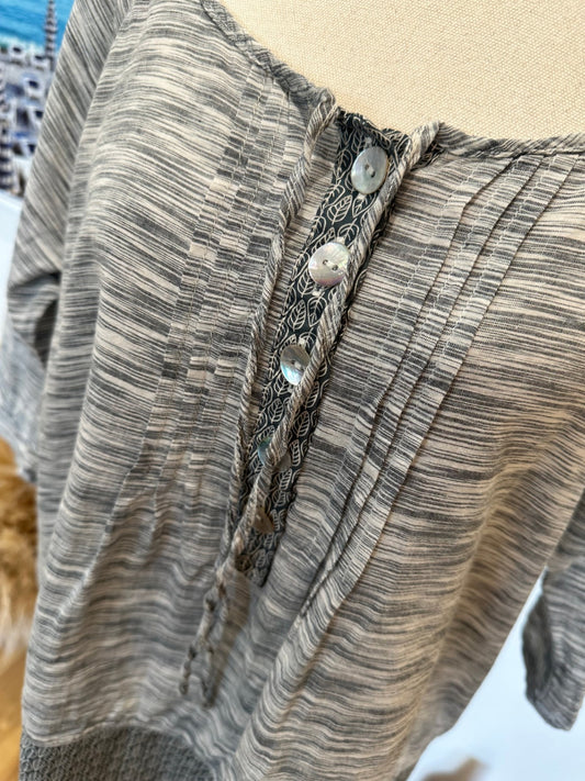 Zavarucci - Made in New Zealand Top - Small - Grey