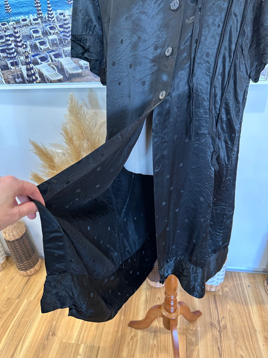 Jean Jones - Longline Shirt - Large - Black