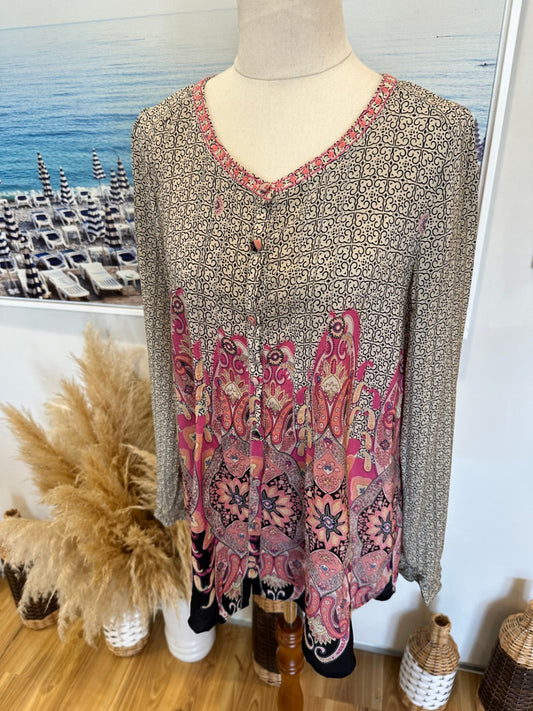 Loobie's Story - 100% Silk Blouse - Size 12 - Black / Pink Boho