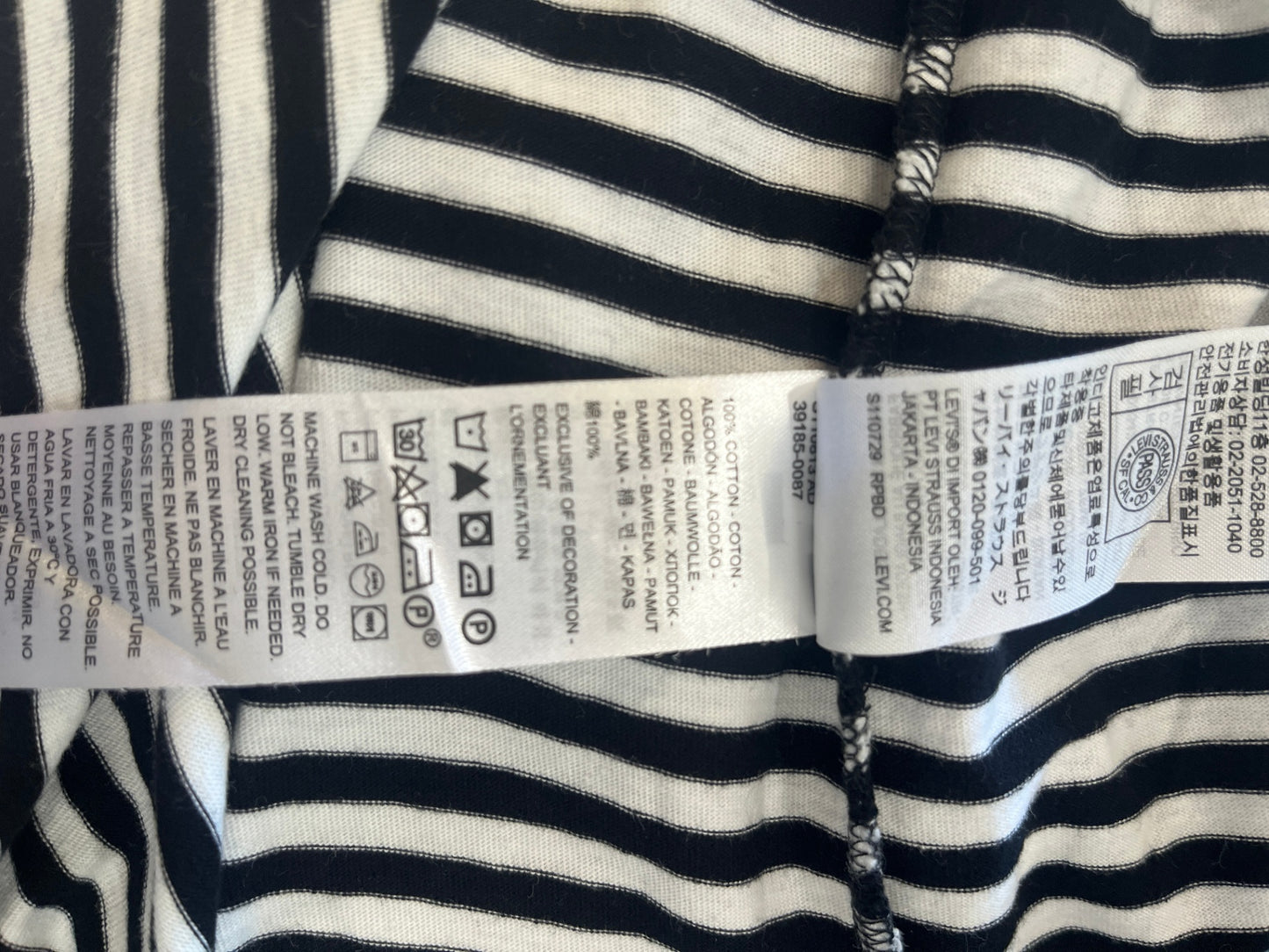Levi's T-Shirt Black and White Stripes