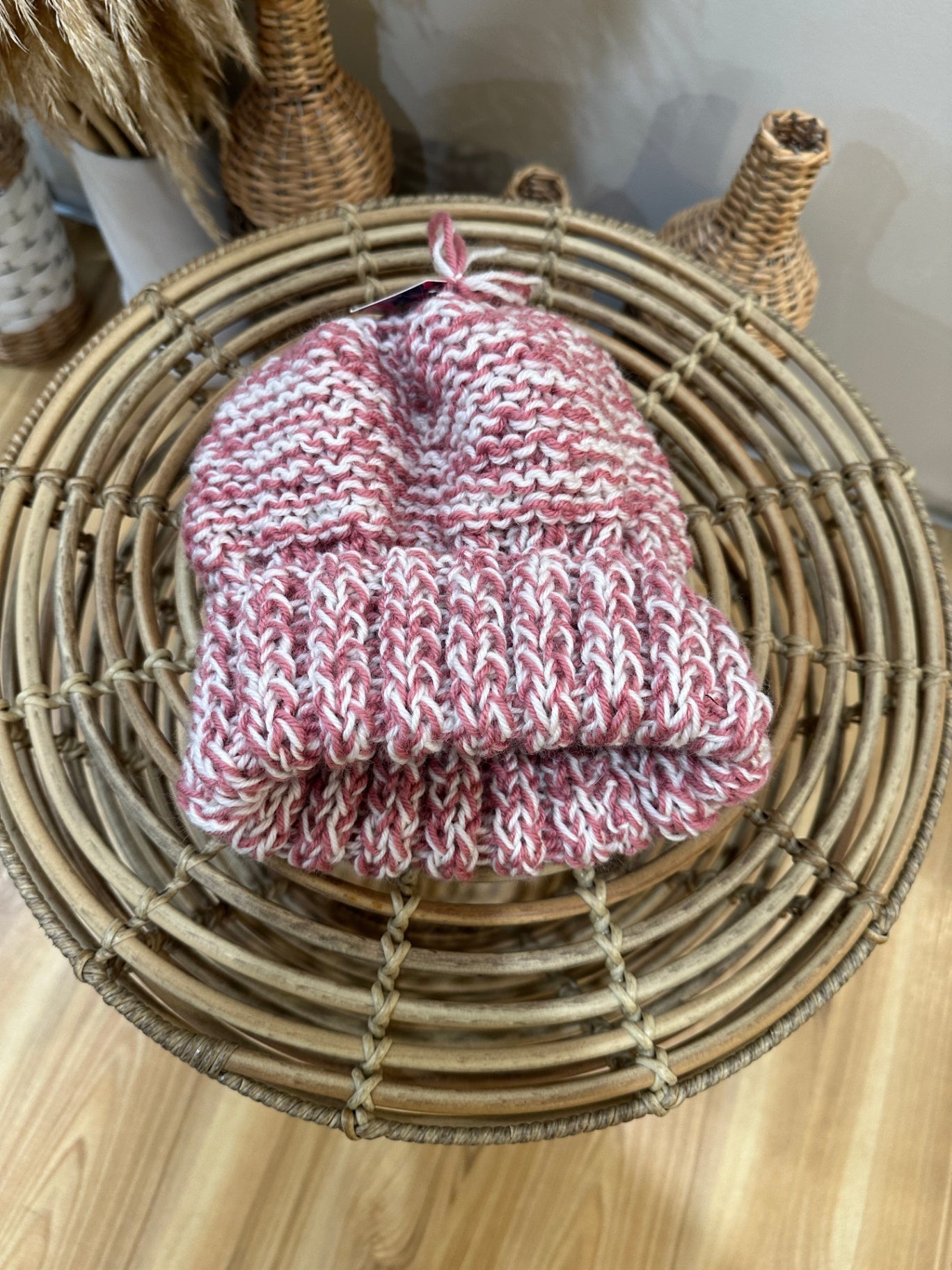 Soft Pink Fashion Hat – Chic Minimal Everyday Style