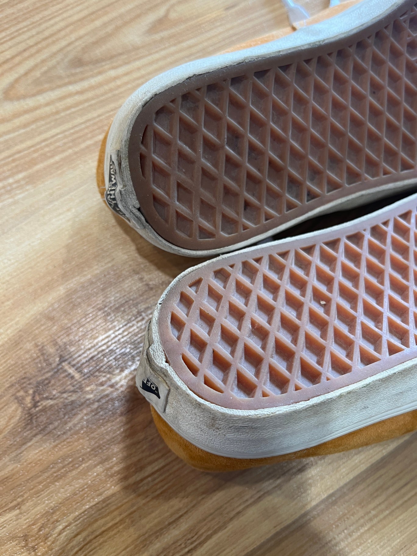 Vans Mustard Sneakers Size Men-7 / Women-8.5
