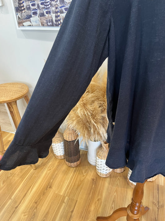 Foxwood Top w/ruffles detail Size 12