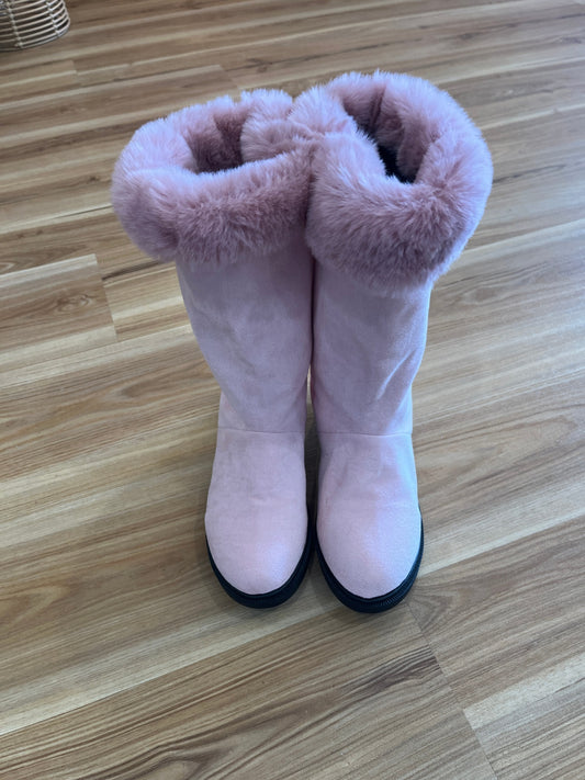 Pink Faux Suede Boots with Faux Fur Cuffs – Size 40