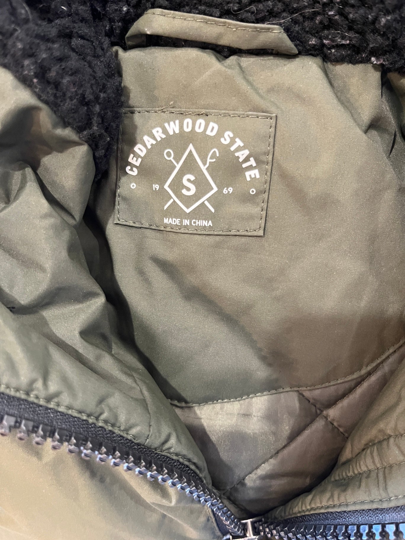 Men's Cedarwood State Khaki Winter Jacket with Faux Fur Hood Trim - Size Small