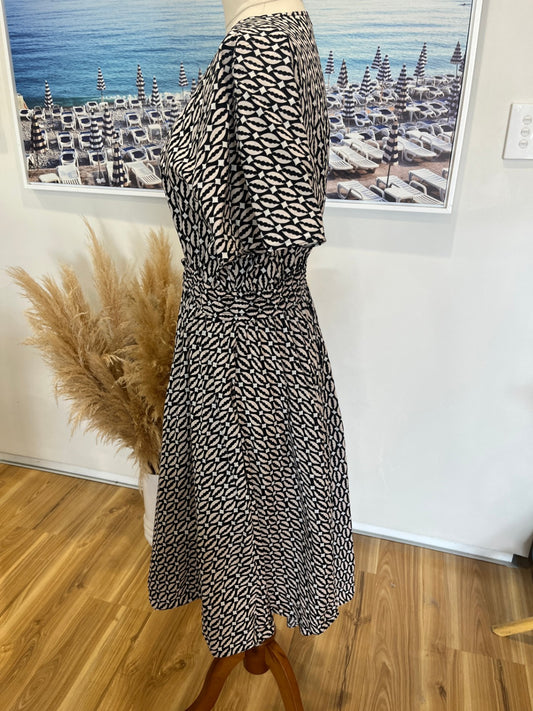 Country Road Black, White & Cream Dress Size 8