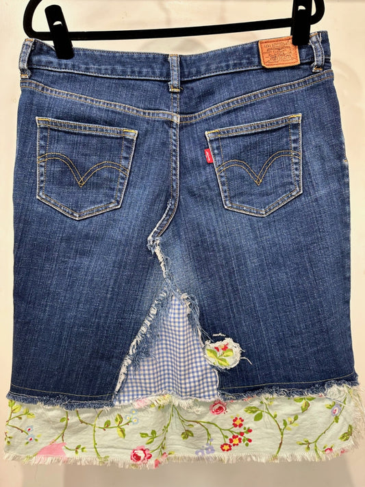 [SALE] Levi's upcycled skirt - 12