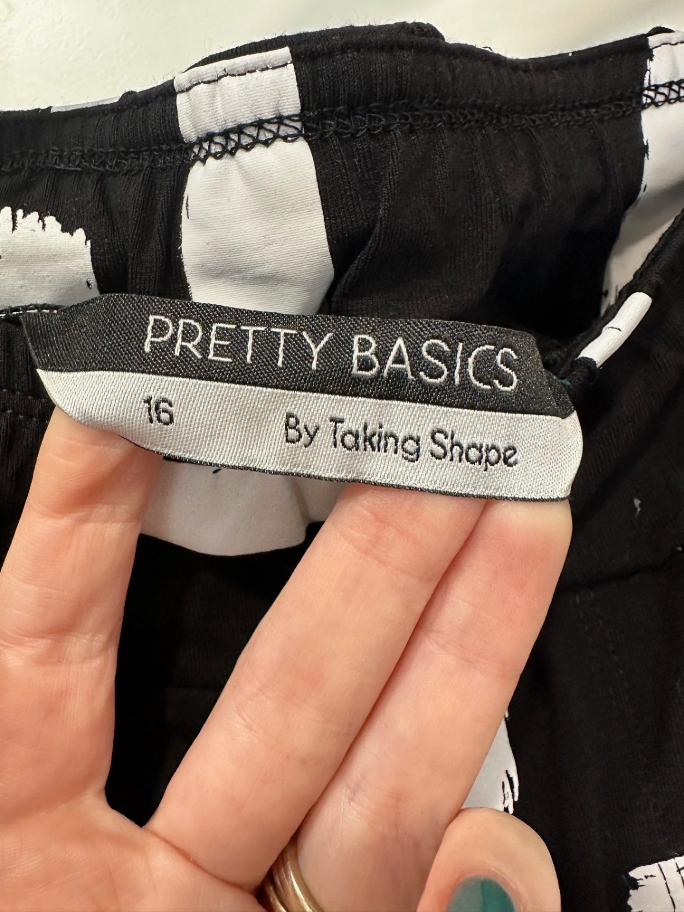 Pretty Basics - Pants 16