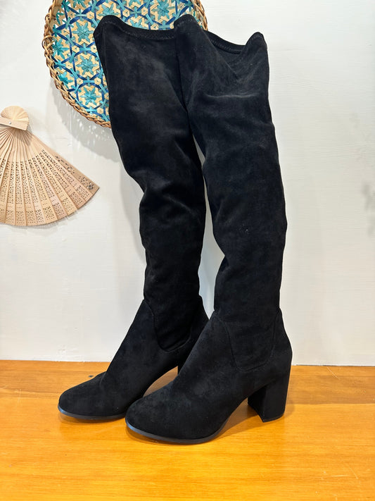 [SALE] Therapy Boots - Size 9