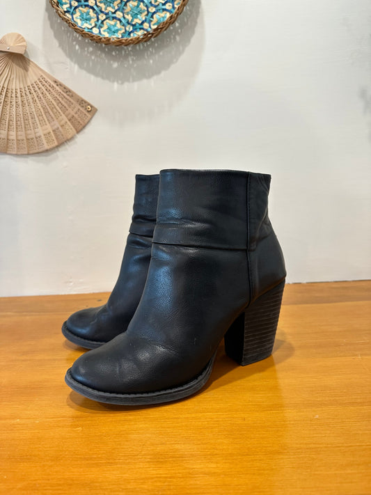 Spurr Boots