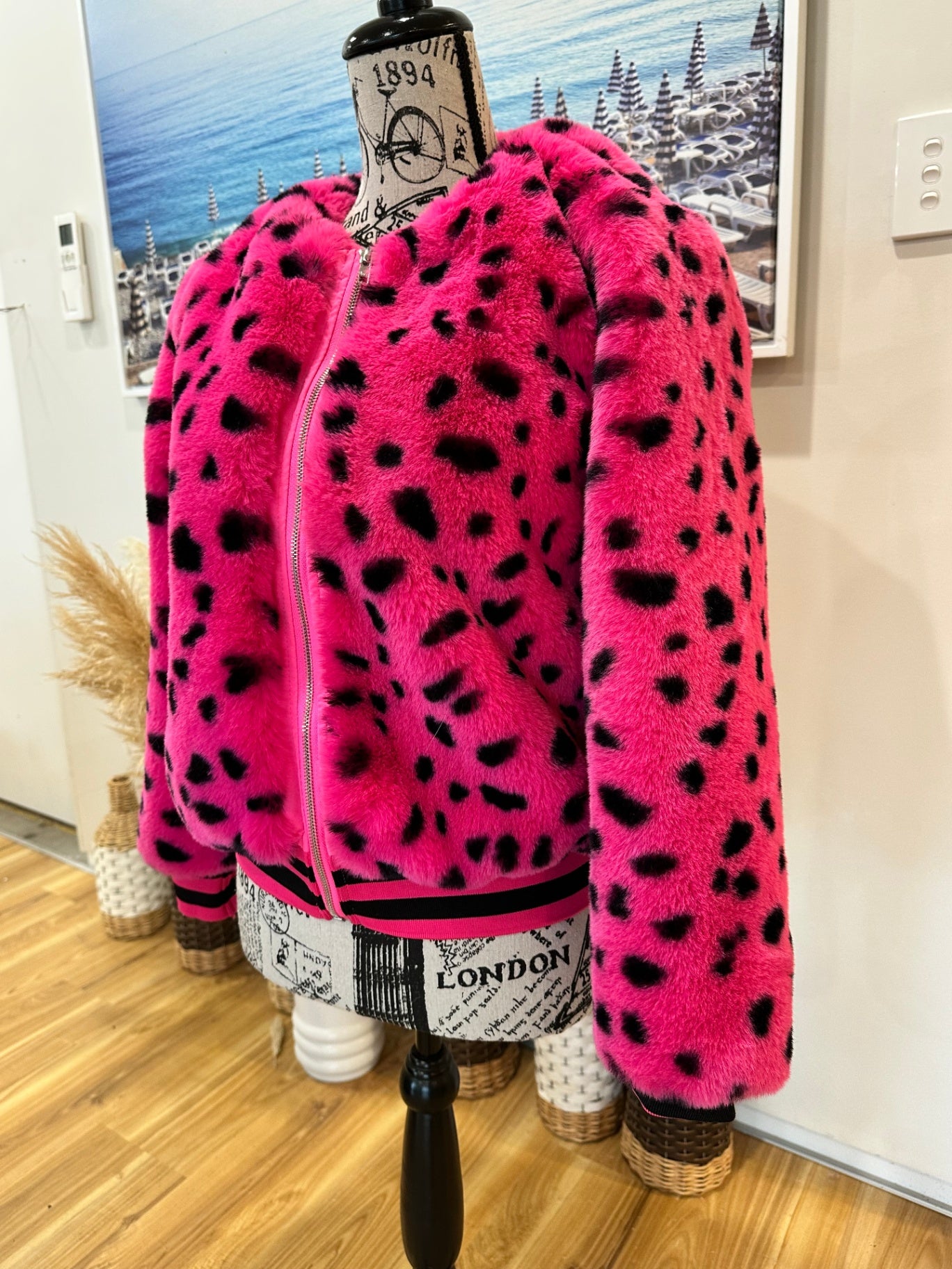 [SALE] Charlo Faux Fur Jacket - Small