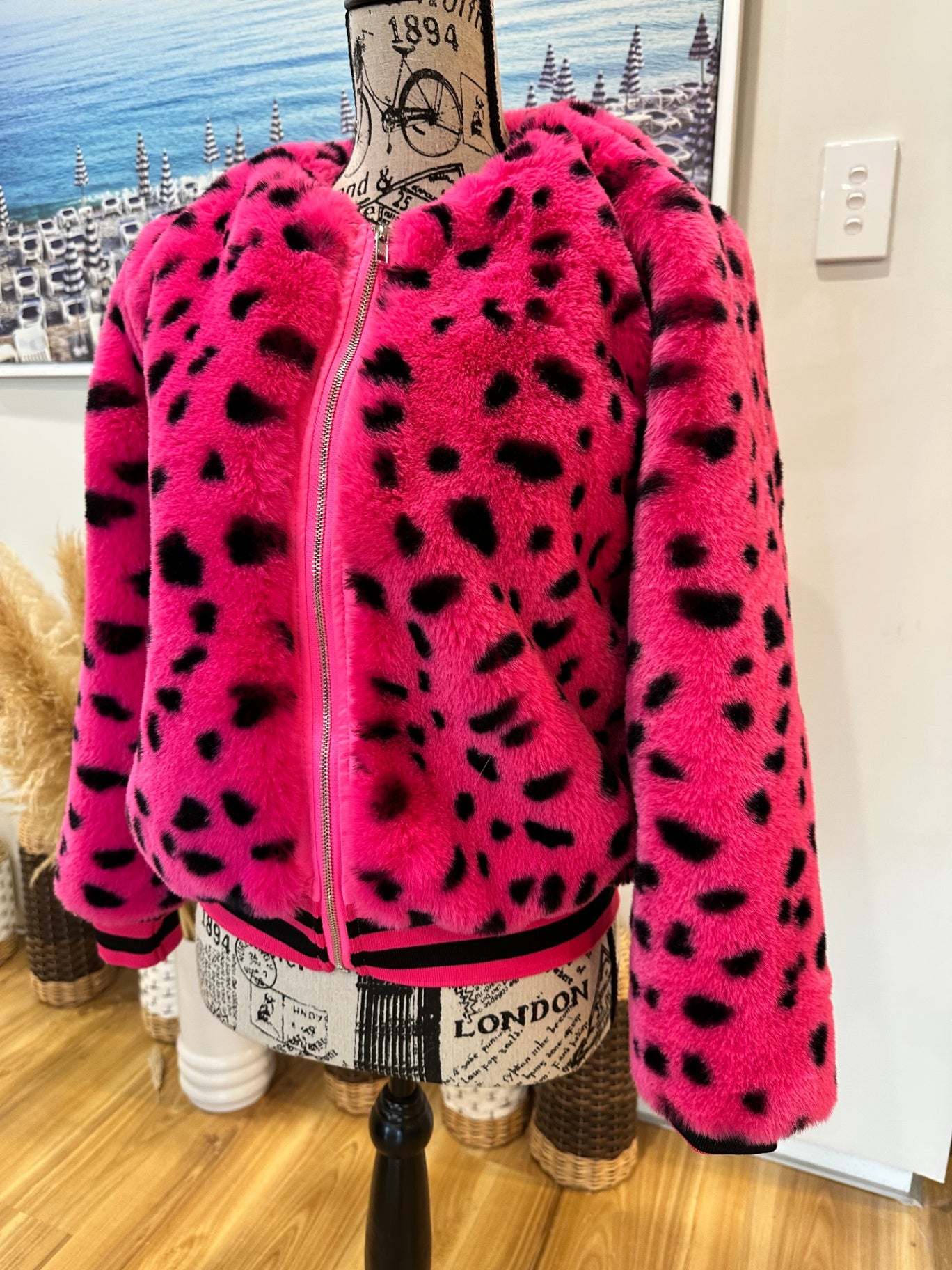 [SALE] Charlo Faux Fur Jacket - Small