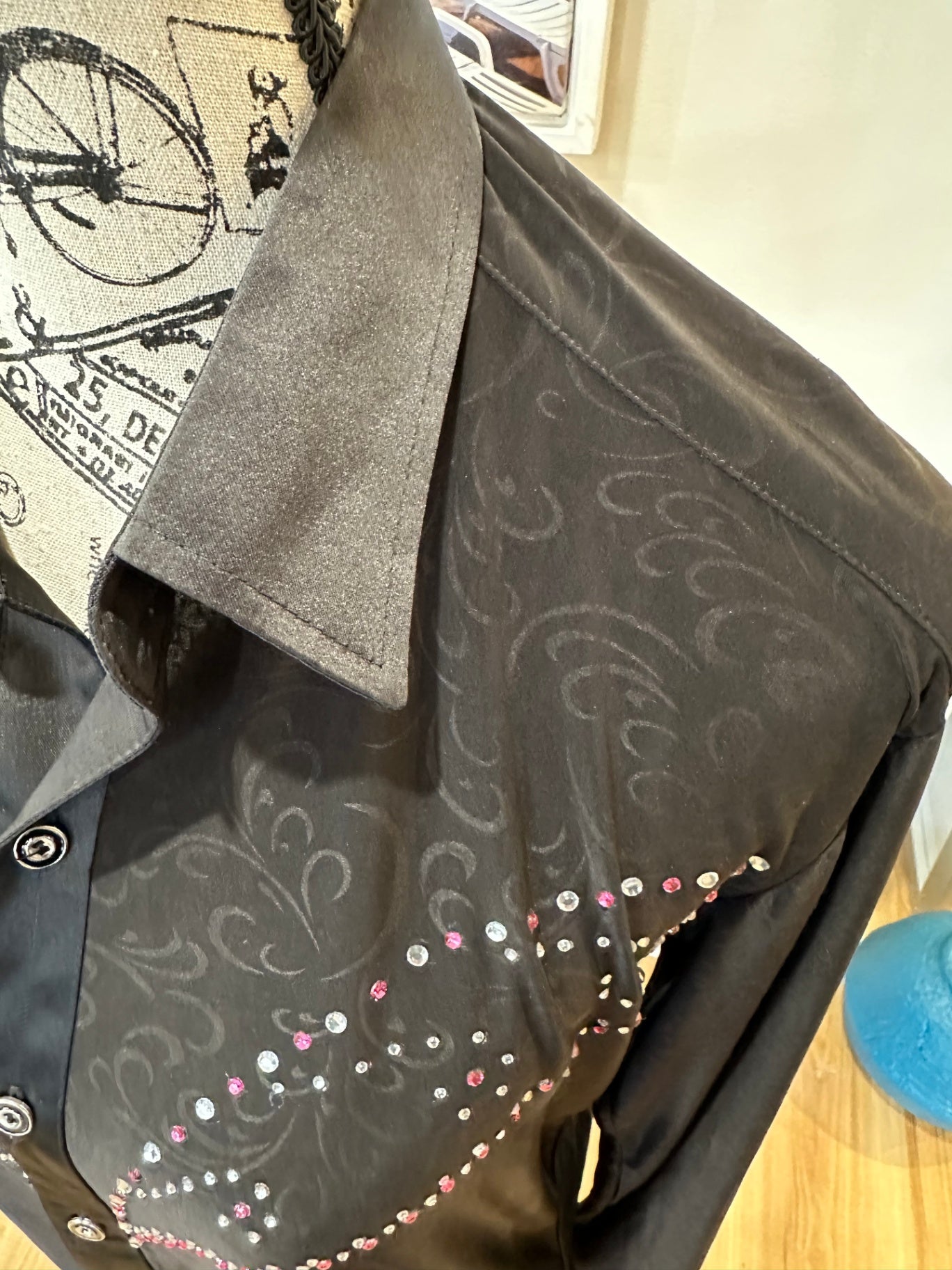 [SALE] Blouse Medium Black and Pink - Barbie-eque