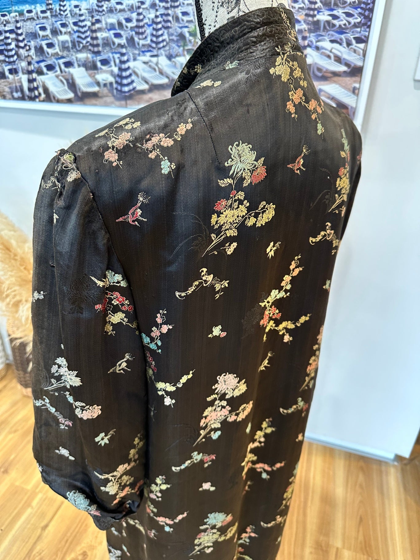 [SALE] Vintage Kimono One Size Black with multicolored floral pattern