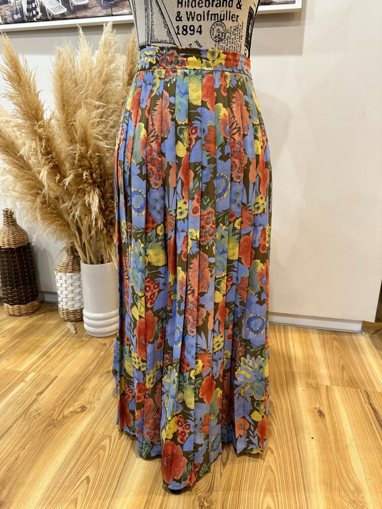 [SALE] Daniel Hechter - Vintage 90's - Midi Skirt - Size 12 - Pastel Tones