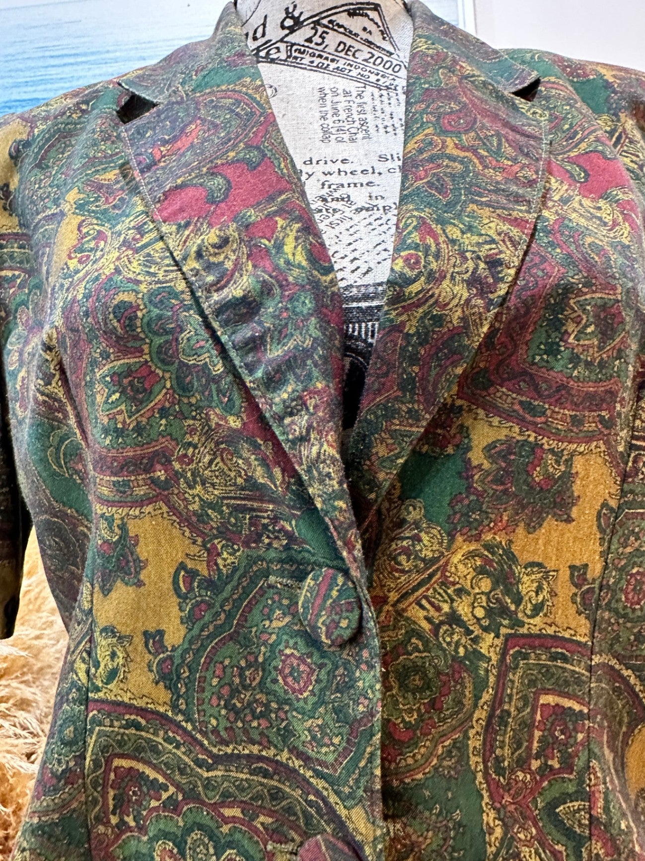 Vintage Short Sleeve Blazer Medium Autumn Tones (Primarily Green, Red, and Gold)