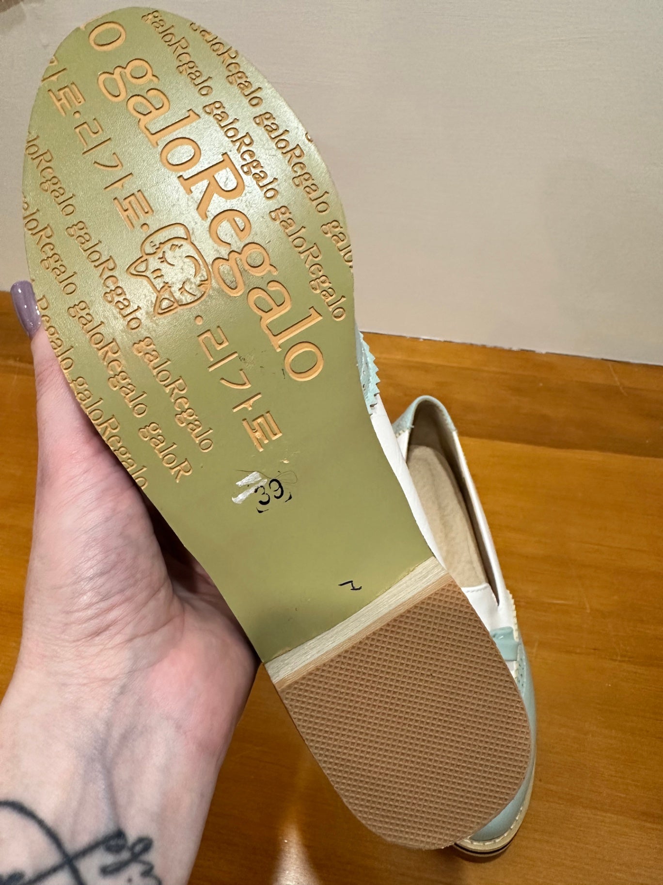 [SALE] Brogue shoes - 39 mint and white