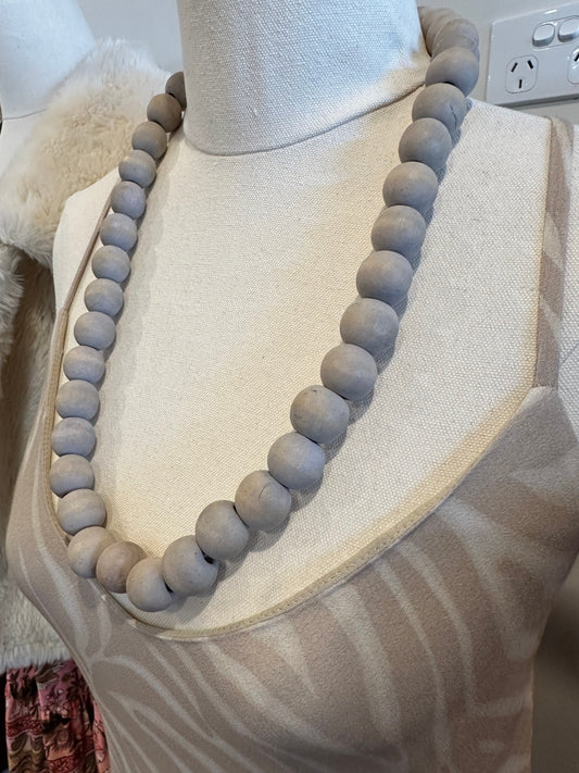 Necklace Gray
