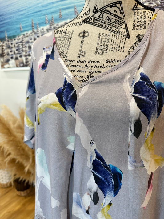 [SALE] Dress - Size 14 - Grey with floral pattern