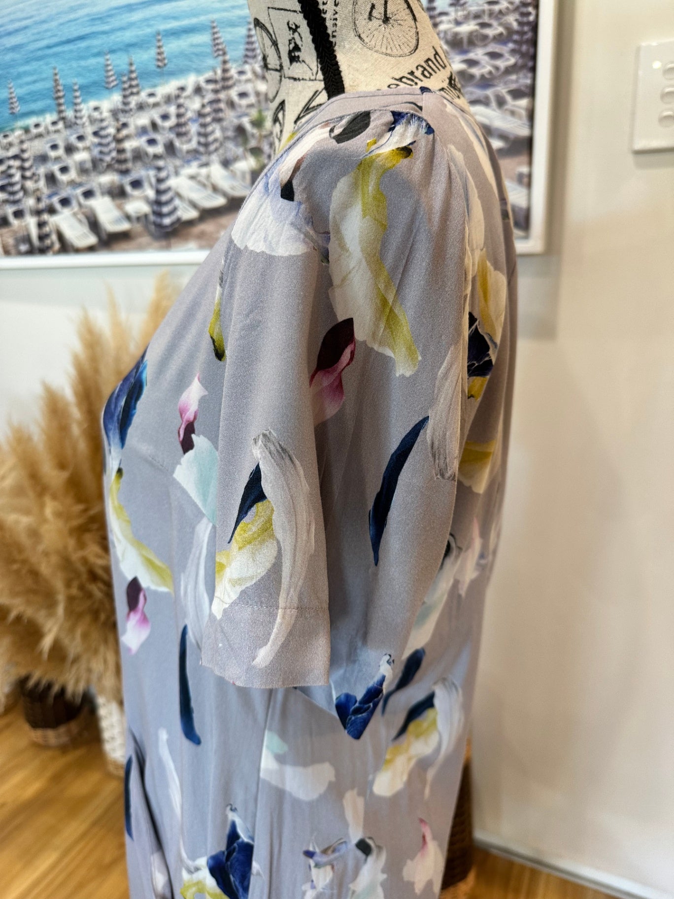 [SALE] Dress - Size 14 - Grey with floral pattern