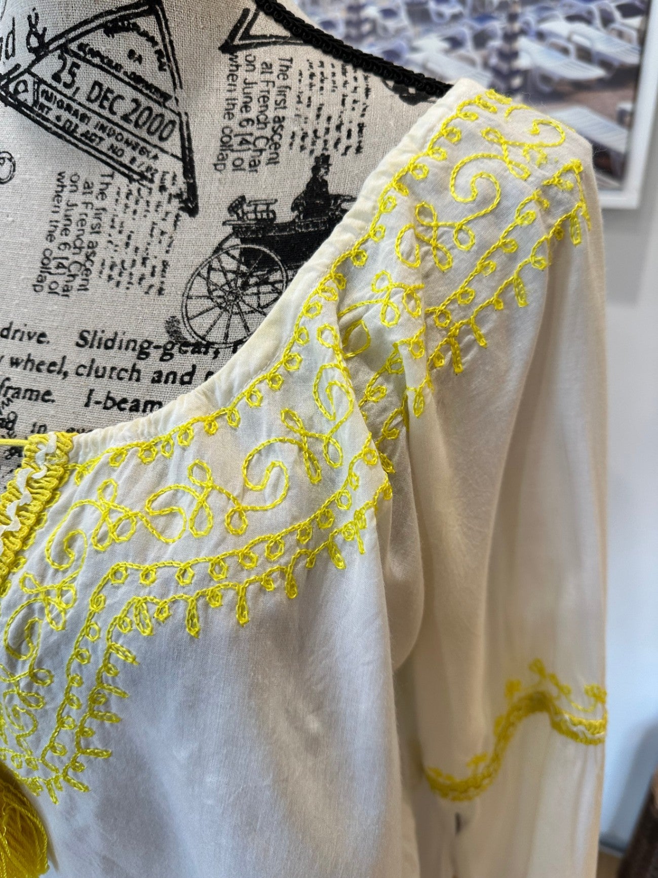 Tigerlily Blouse 10 White with yellow embroidery