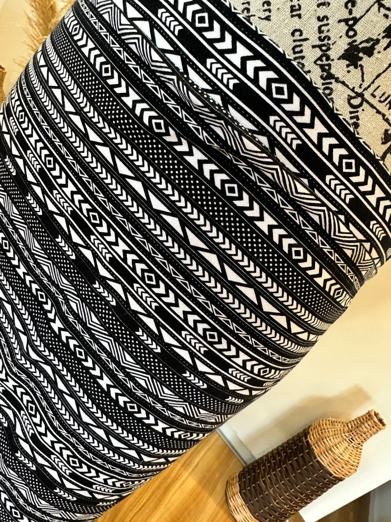 [SALE] Skirt 14 Black and white